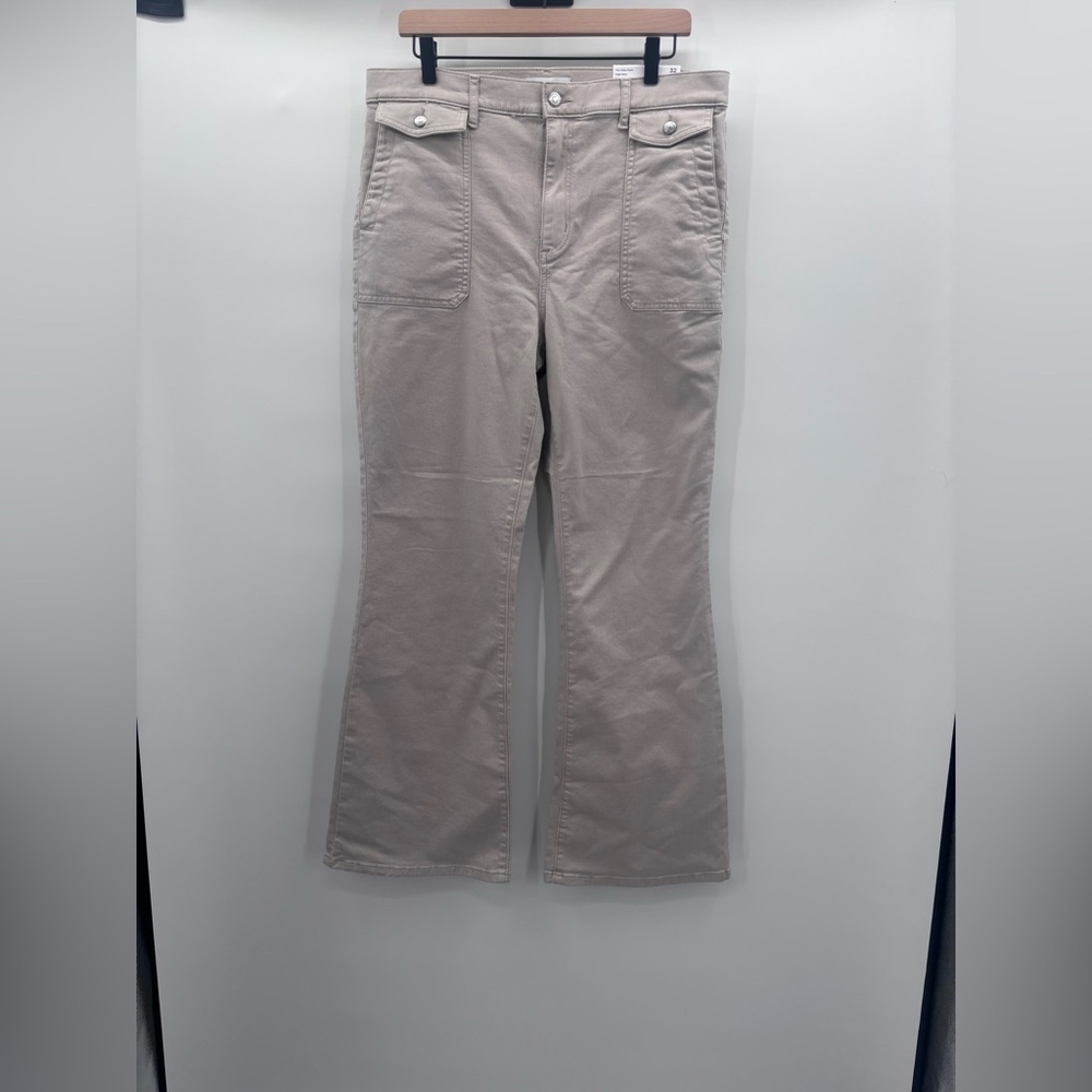 LOFT Women’s NWT The Slim Flare High Rise Pants in Khaki Size 14